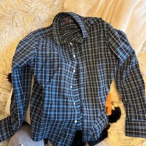 Untuckit men’s dress shirt